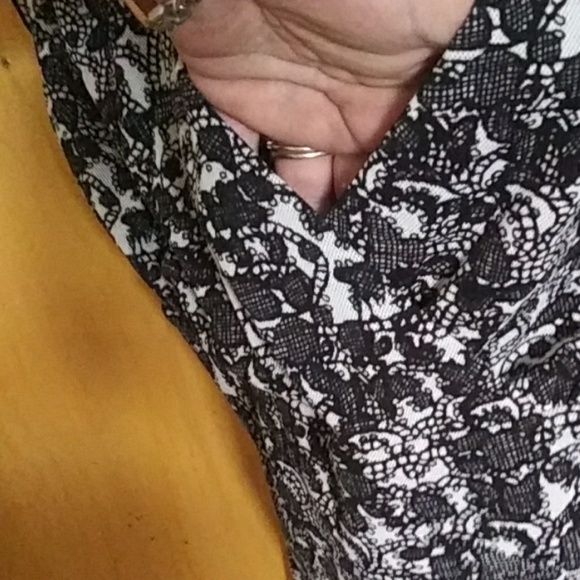 Top - Picture 3 of 4